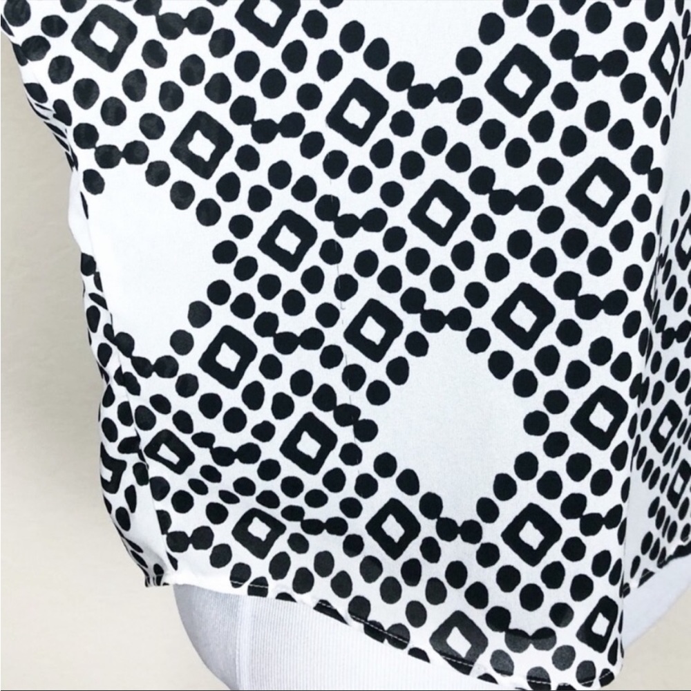Anthropologie Meadow Rue Black and White Lined Short Sleeve Blouse - Size - XS - Picture 8 of 8